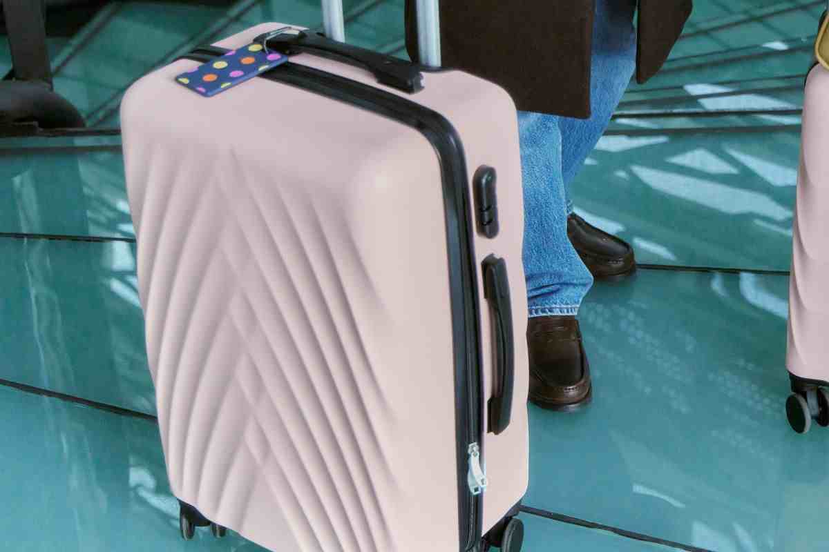 bagaglio errore mettere nastrino o targhetta